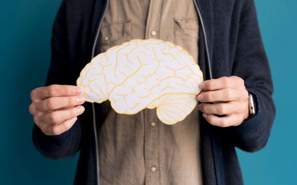 Nutrienți esențiali pentru funcția cognitivă la adulți